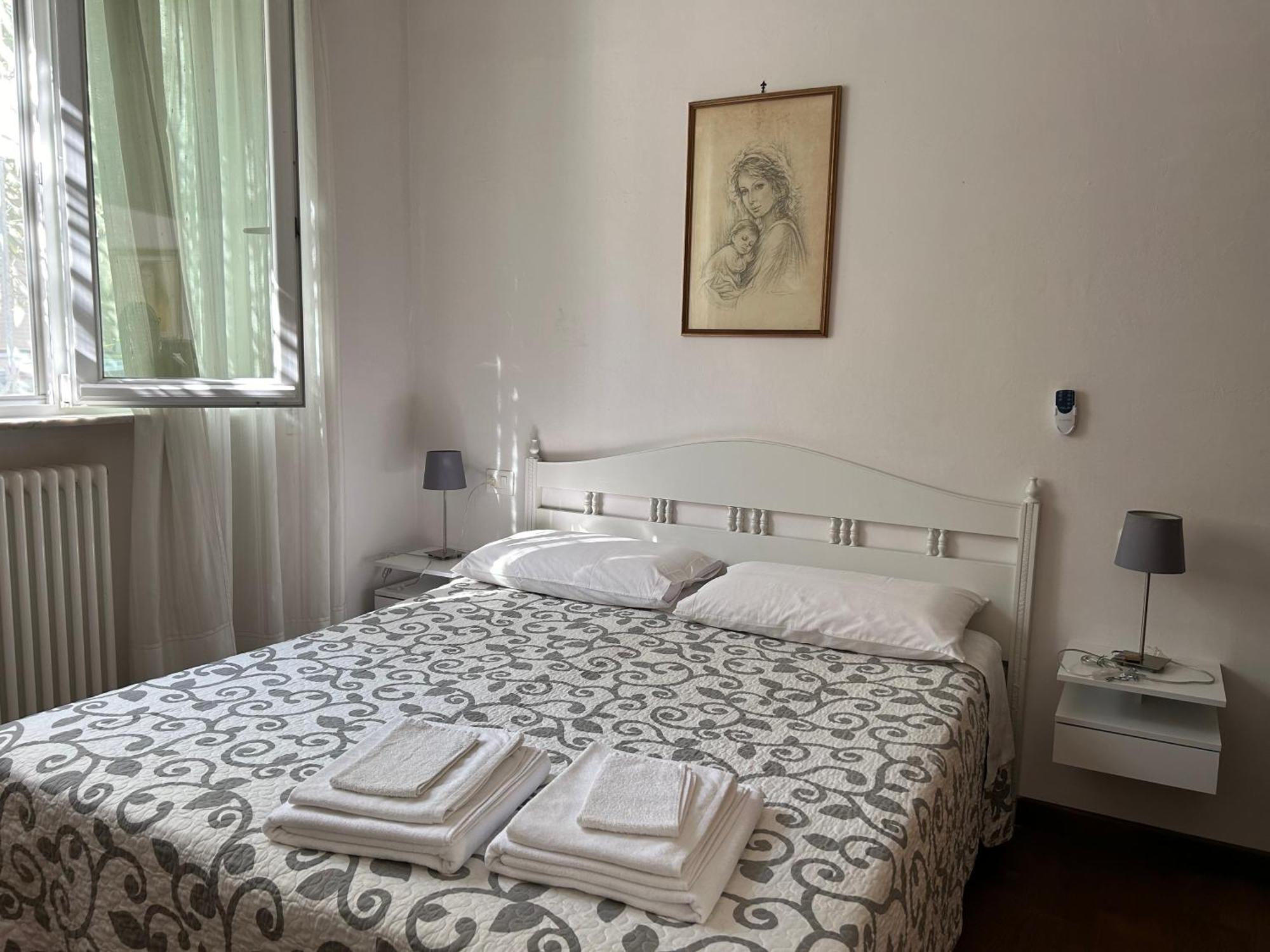 Casa Vacanze Diana Viareggio Luaran gambar